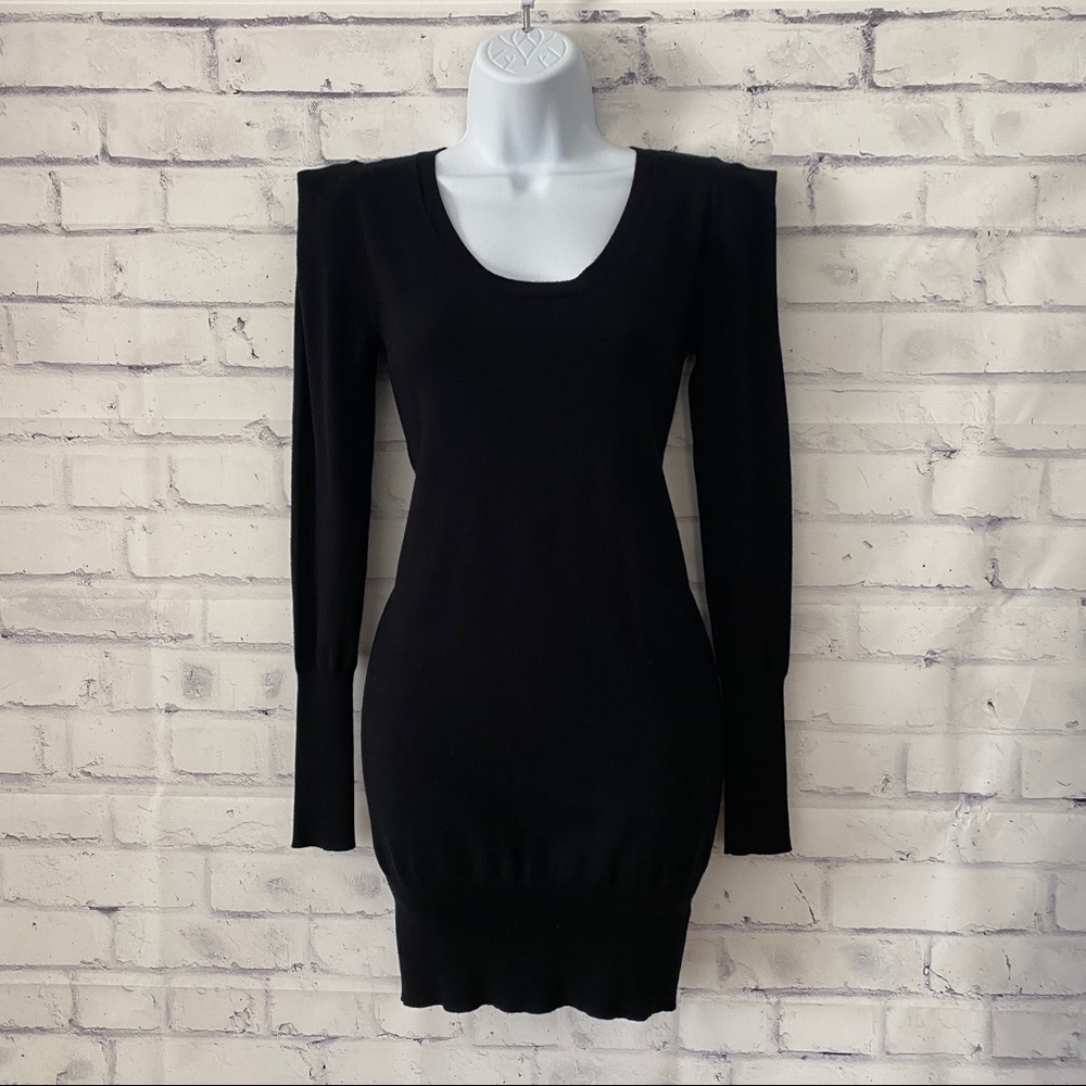Long sleeve sweater dress (small flaw)